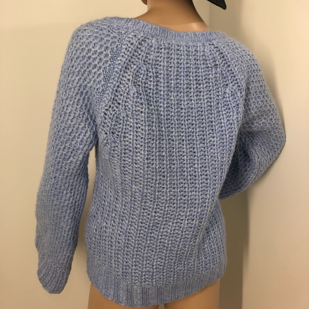 Anthropology moth chunky knot blue v neck sweater - Picture 7 of 7